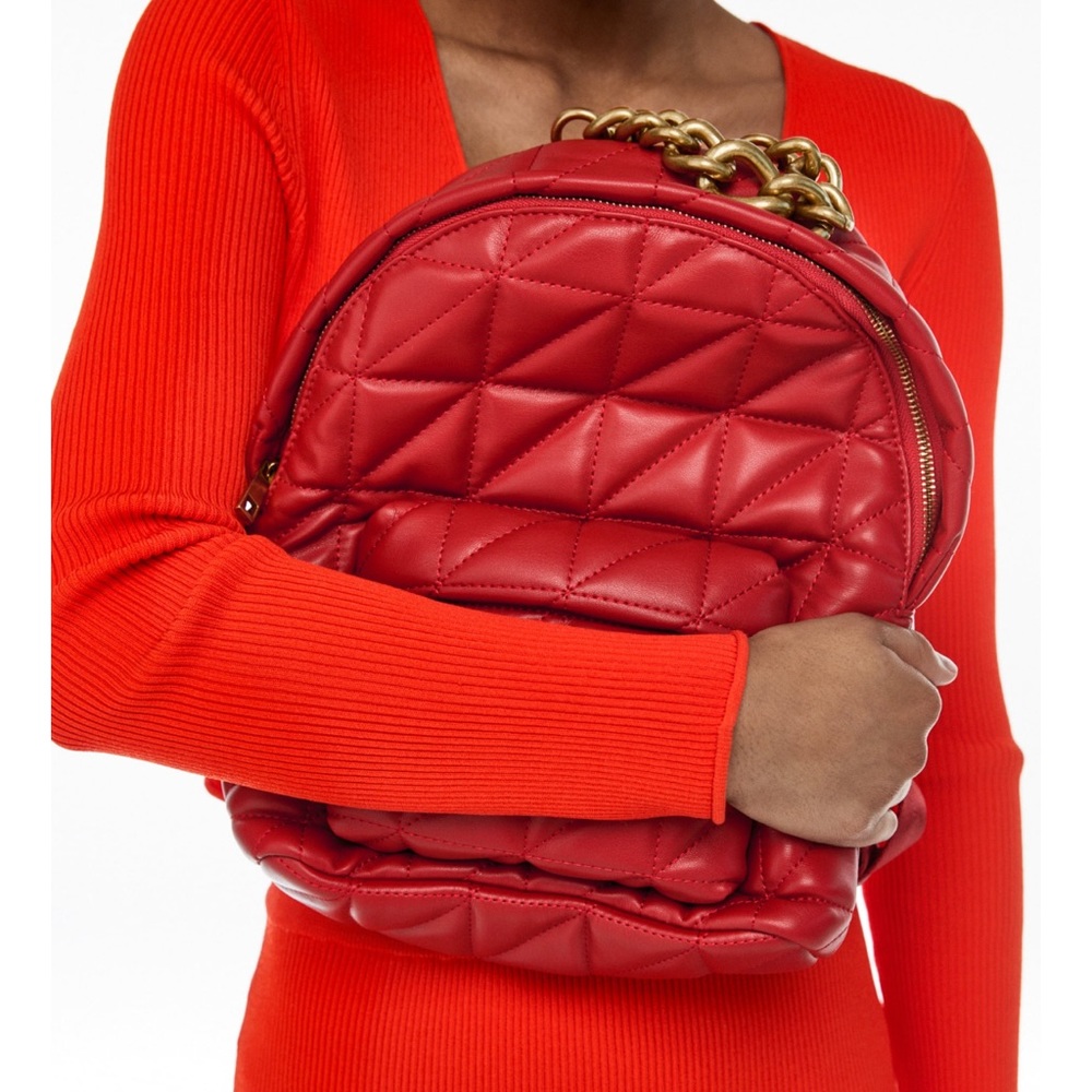 ✨SALE✨Zara quilted backpack ✨SALE✨